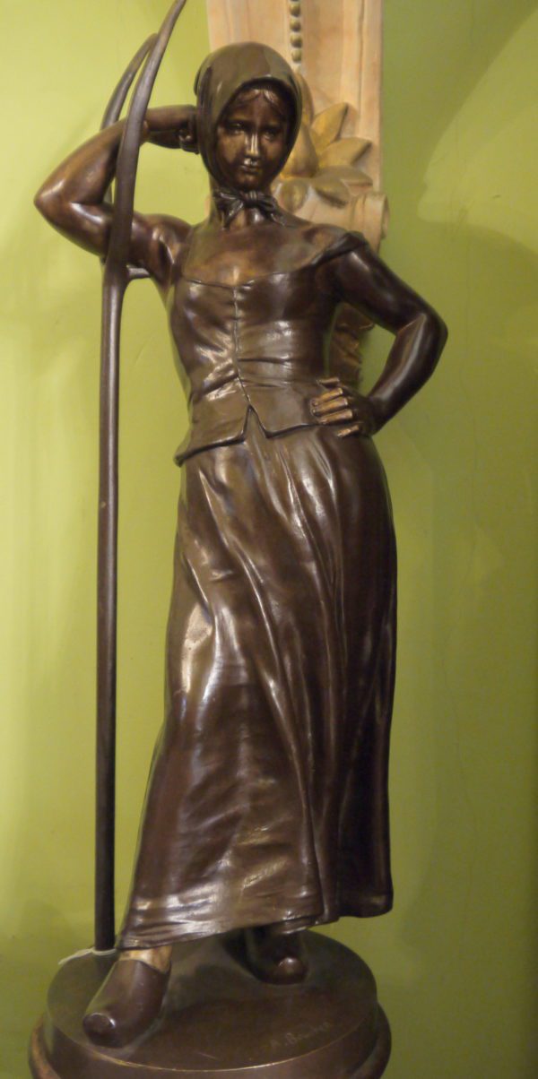 ALFRED BOUCHER Sculpture Bronze La Faneuse