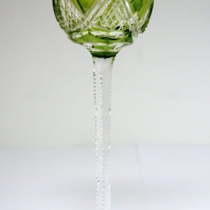 1 verre à liqueur cristal vert Val Saint Lambert 13cm