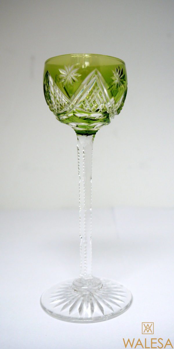 1 verre à liqueur cristal vert Val Saint Lambert 13cm