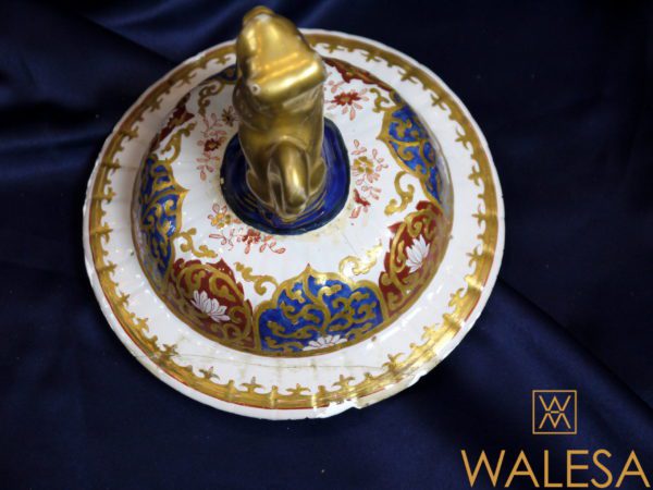 Paire de vases couverts faïence Delft doré – Image 15