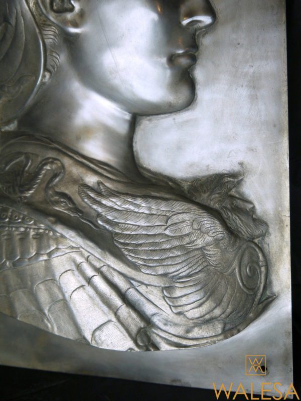 Paire de panneaux  figurant Minerve et un profil à l'antique – Image 13