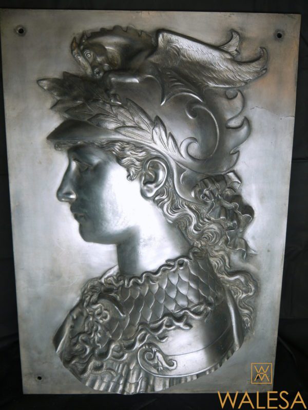 Paire de panneaux  figurant Minerve et un profil à l'antique – Image 4