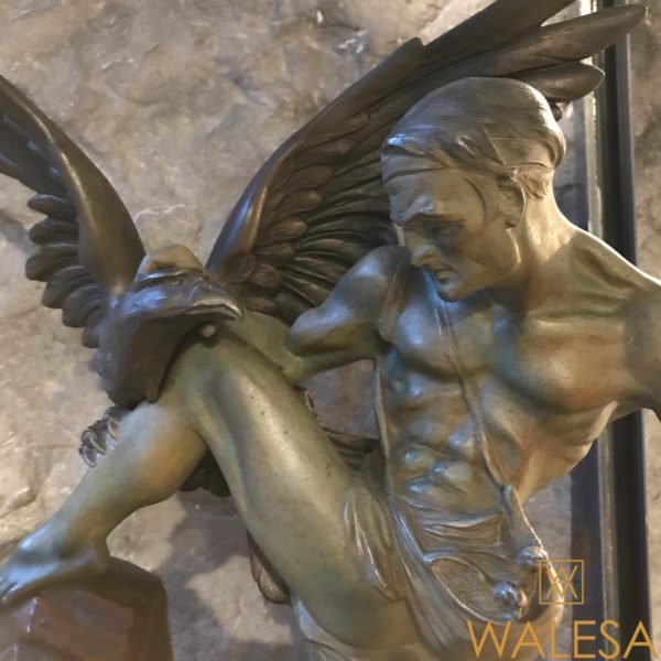 Sculpture Art Deco « homme et aigle » circa 1920 – Image 2