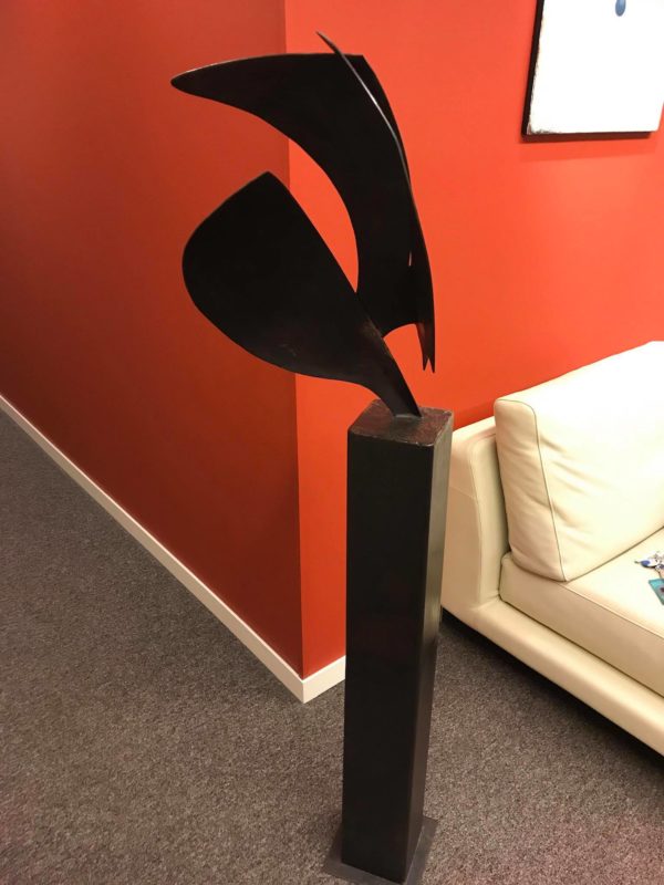 Baudart Johan, sculpture en acier sur socle, signée datée – Image 9