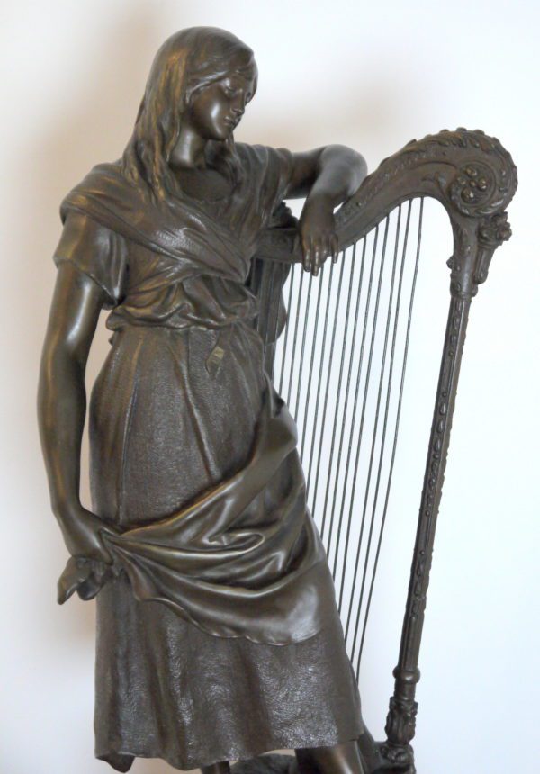 Auguste Moreau Sculpture, Femme à la harpe - 66 cm - Régule – Image 4