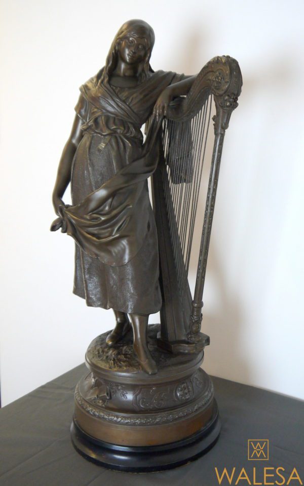 Auguste Moreau (1834-1917) Sculpture, Femme à la harpe - 66 cm - Régule - ca. 1900