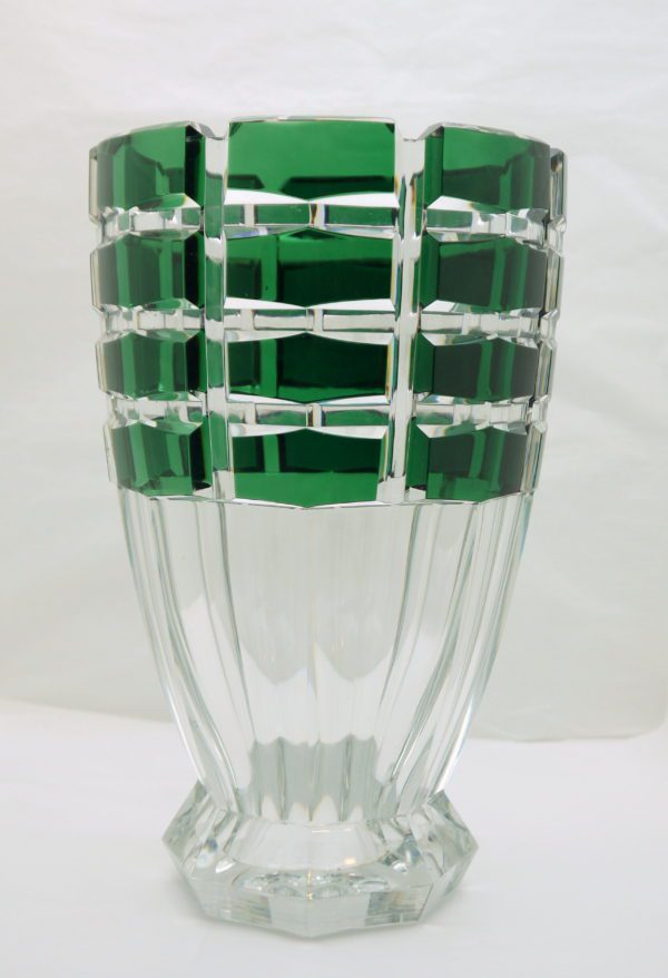 Grand Vase Art Déco cristal clair doublé vert et taillé Val Saint Lambert – Image 2
