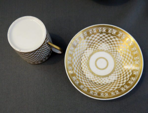 6 tasses litrons et soucoupes Porcelaine de Paris Epoque Empire – Image 4