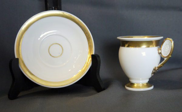 6 tasses et soucoupes Porcelaine de Paris Epoque Empire – Image 3