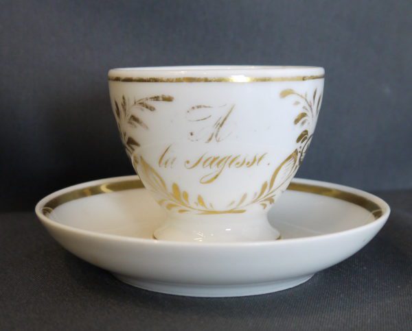 Tasse légendée Porcelaine de Paris XIXème