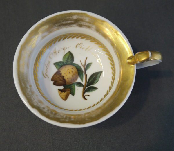 Tasse et soucoupe Porcelaine de Bavière "guten morgen vielliebchen" XIXème – Image 3