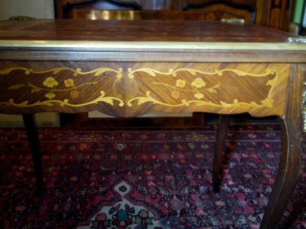 Table à jeux de style Louis XV – Image 4