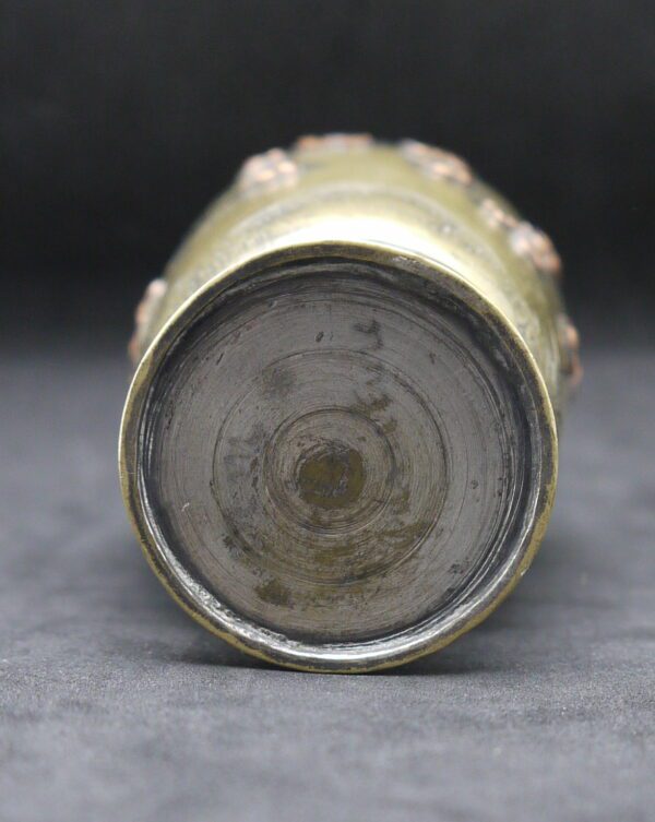 Japon Vase en bronze ciselé et incrustations – Image 6