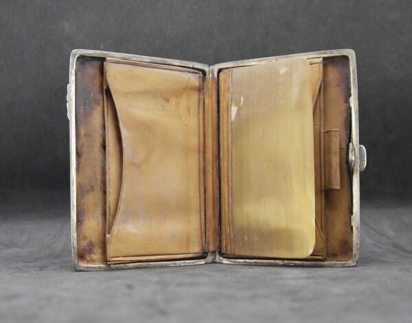 Porte cartes de visite en argent et émaux champlevés Angleterre – Image 7