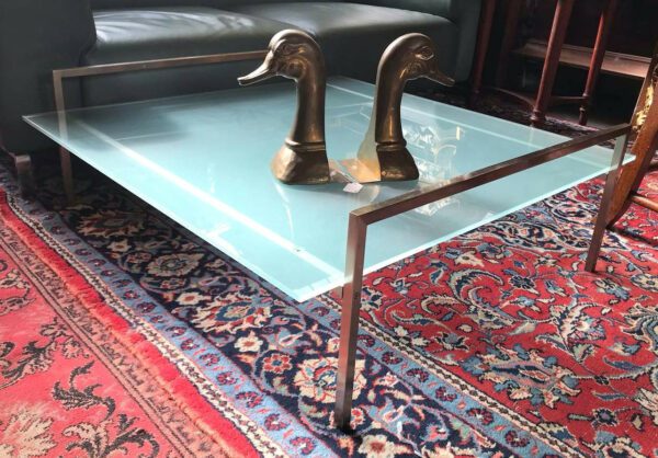 Table basse design italien en verre et métal argenté – Image 4