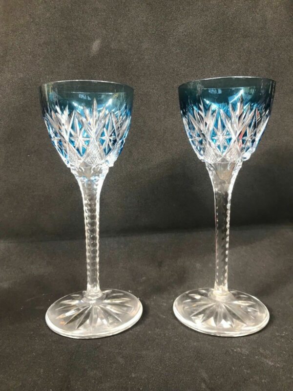 2 verres à vin cristal taillé doublé bleu pétrole 19cm VAL SAINT LAMBERT