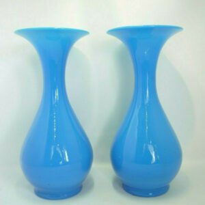 Paire de vase en OPALINE bleue époque XIXème