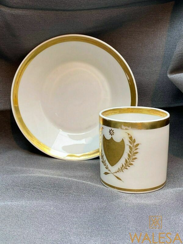 Tasse et soucoupe Style Empire porcelaine de Paris – Image 2