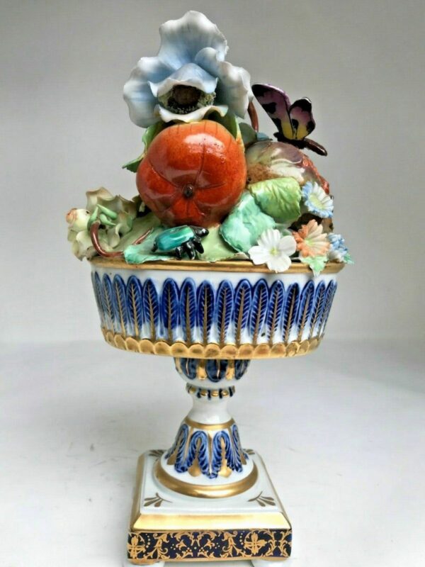 Vase en porcelaine Capodimonte