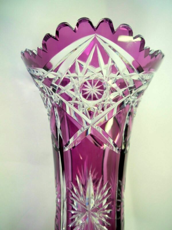 Grand vase Val Saint Lambert cristal doublé lie de vin taillé – Image 4