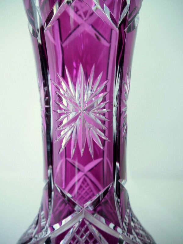 Grand vase Val Saint Lambert cristal doublé lie de vin taillé – Image 7