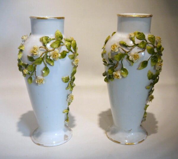 Paire de vases C. G. Schierholz & Sohn Porzellanmanufaktur Plaue – Image 3