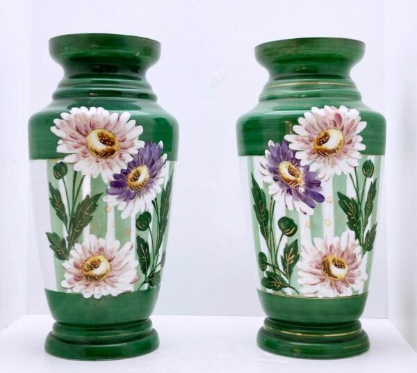 Paire de vases en opaline liégeoise vers 1900 – Image 2