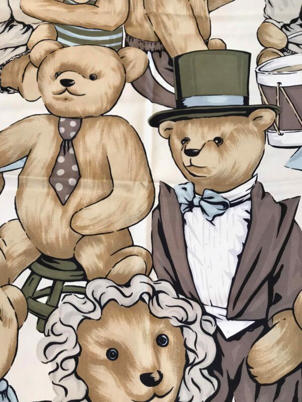 CHOPARD foulard en soie Teddy Bear – Image 2