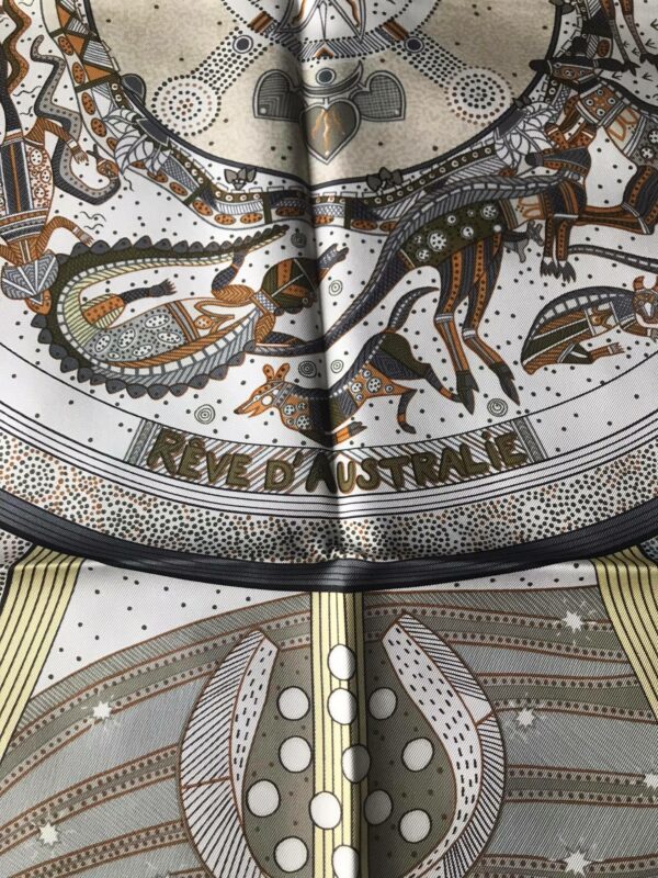 Hermès carré en soie "Rêve d’Australie" – Image 2