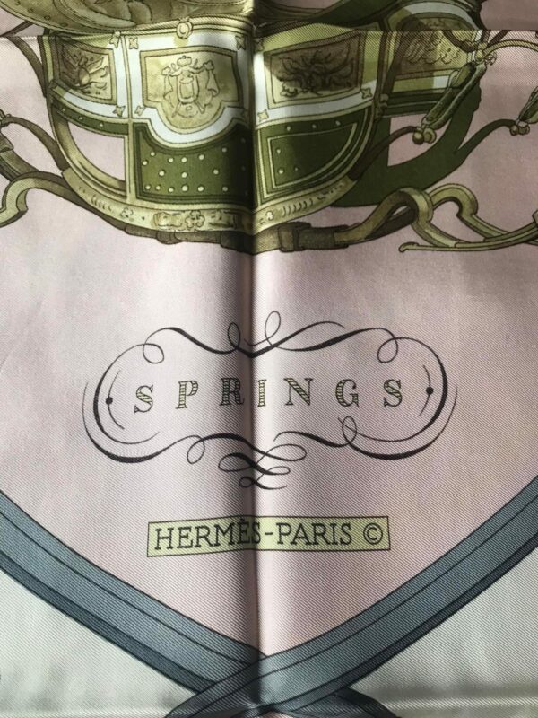 Hermès carré en soie Spring – Image 2