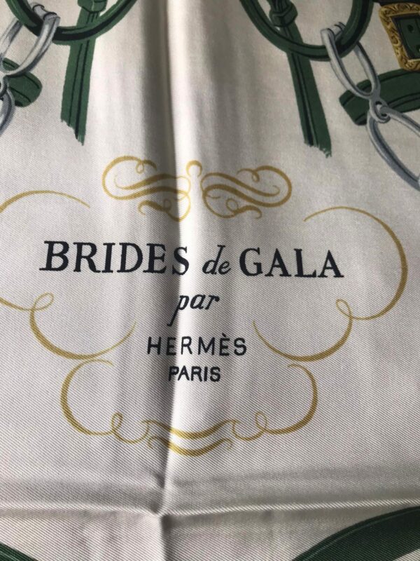 Hermès Paris - carré en soie modèle Brides de Gala – Image 3