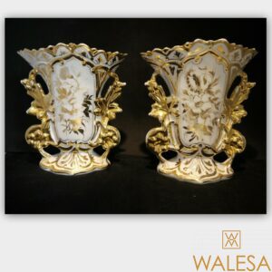 Paire de vases cornet porcelaine de Bruxelles