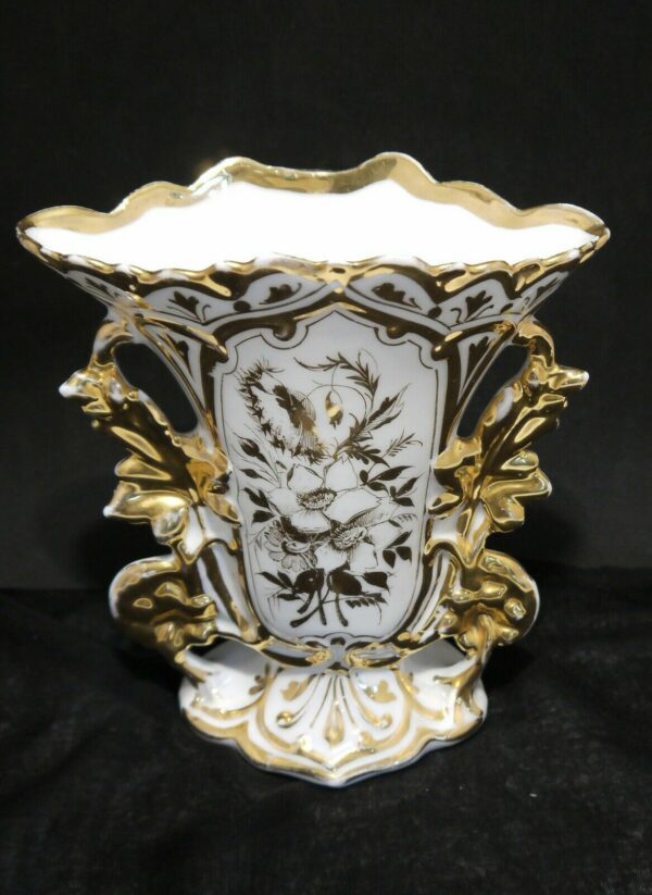 Paire de vases cornet porcelaine de Bruxelles – Image 3