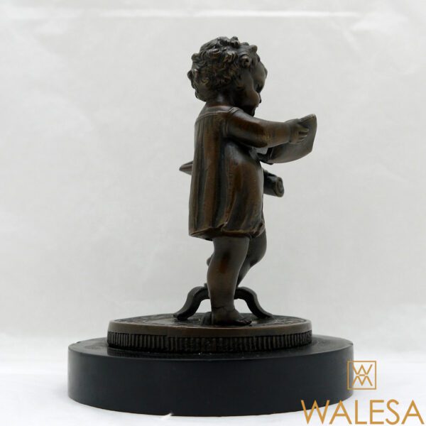 Bronze enfant lisant – Image 6