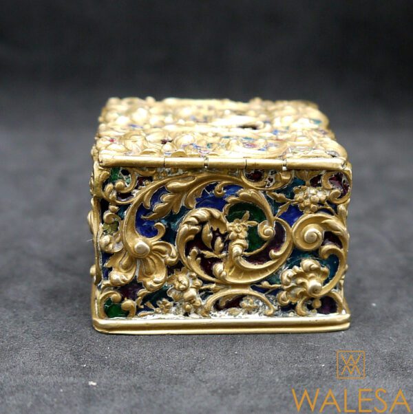 Coffret en laiton ajouré et émaux polychromes – Image 2