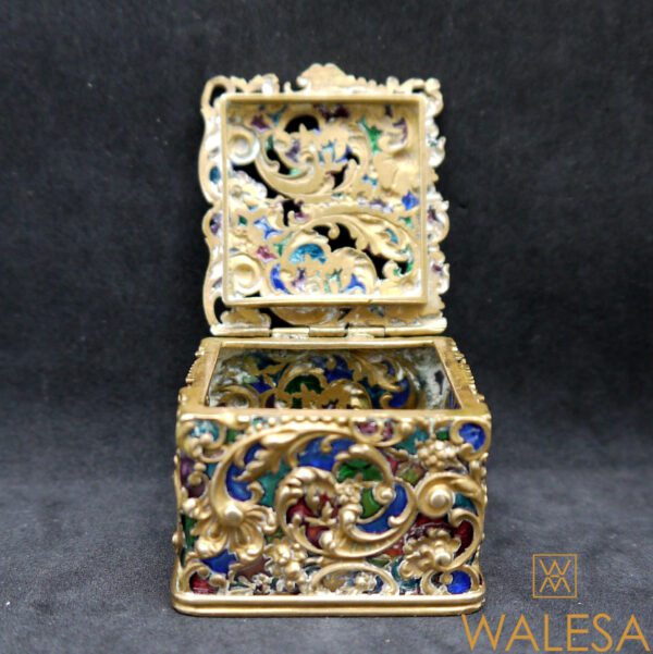 Coffret en laiton ajouré et émaux polychromes – Image 3