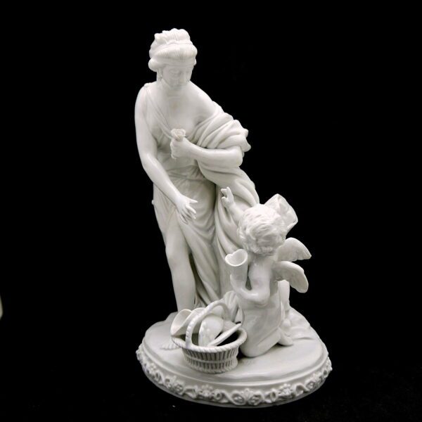 Capodimonte porcelaine groupe jeune femme et putto – Image 2