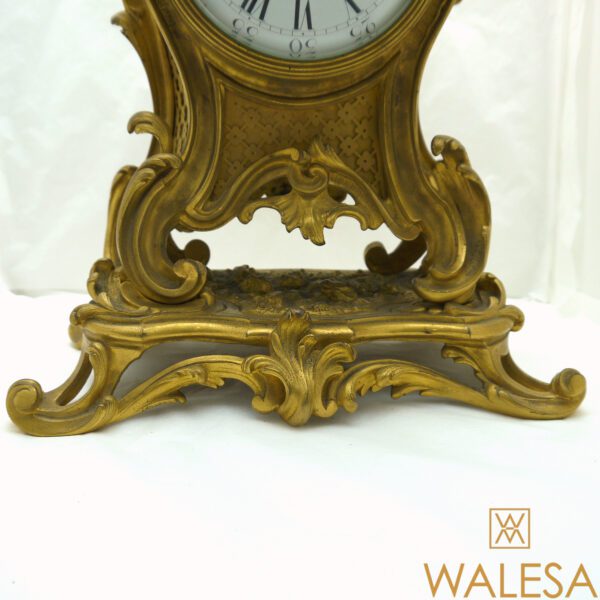 Pendule en bronze doré de style Louis XV Barbedienne – Image 5