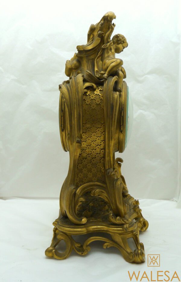 Pendule en bronze doré de style Louis XV Barbedienne – Image 6