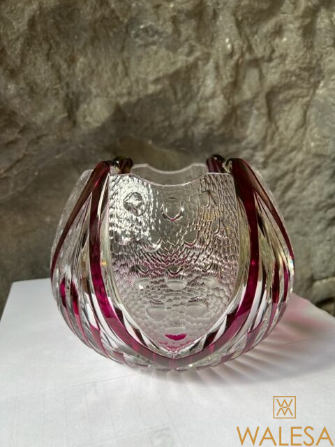 VAL SAINT LAMBERT Vase création Joseph SIMON cristal clair doublé violet taillé