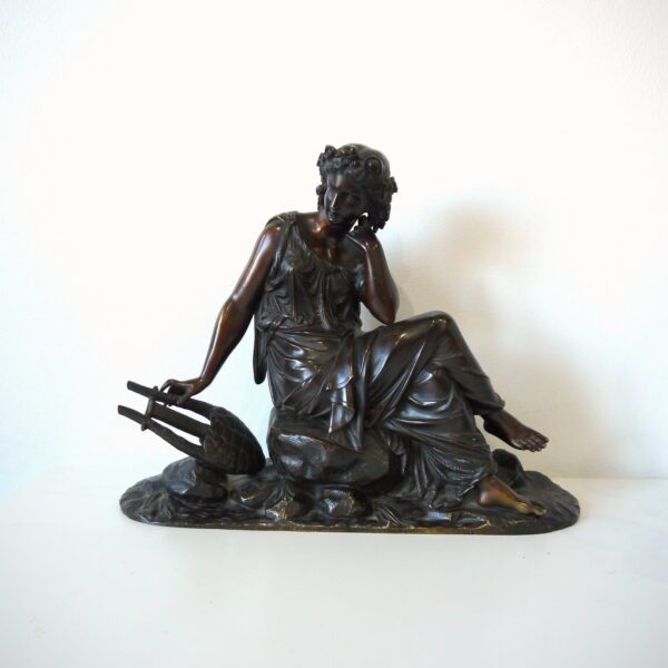 Bronze femme à la lyre