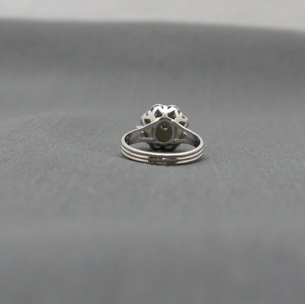 Bague Fleur or blanc et diamants – Image 2