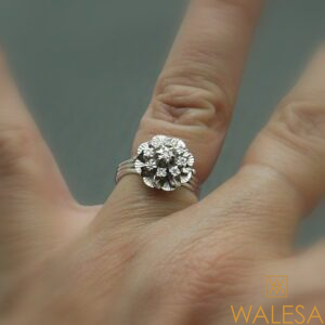 Bague Fleur or blanc et diamants