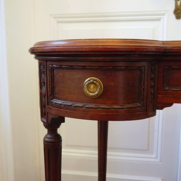 Coiffeuse de forme rognon de style louis XVI – Image 3
