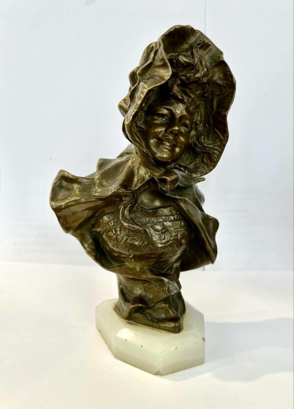 Georges VAN DER STRAETEN “jeune femme rieuse” buste en bronze