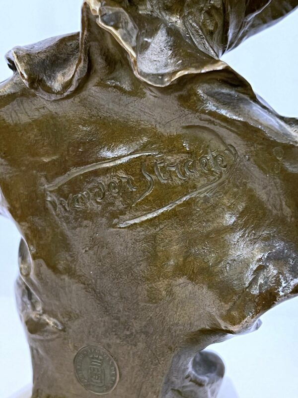 Georges VAN DER STRAETEN  “jeune femme rieuse” buste en bronze – Image 7