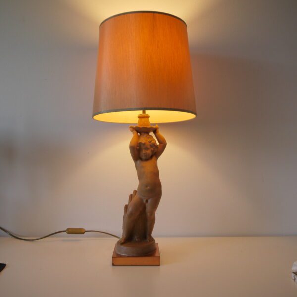 Lampe de table chérubin en terre cuite – Image 2