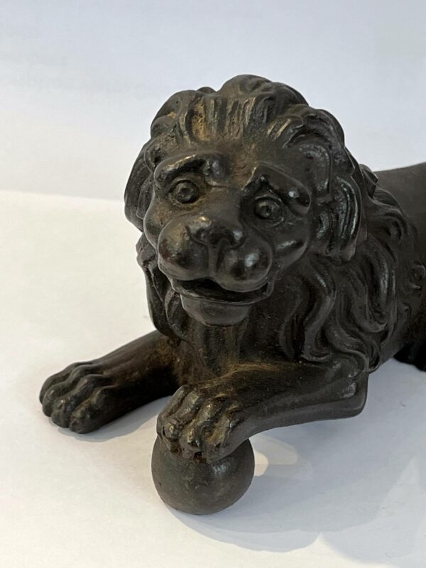 Sculpture- presse papier en fonte de fer - Lion – Image 4