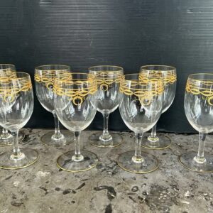 8 verres à eau en cristal de Baccarat modèle “Byzantine doré “