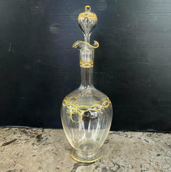 Carafe à vin en cristal de Baccarat modèle “Byzantine doré “